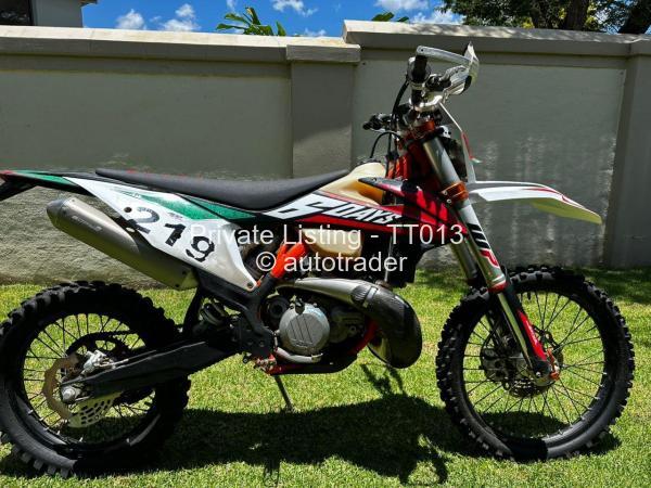 2019 - KTM 300