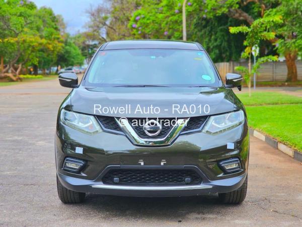 2015 - Nissan  X-Trail