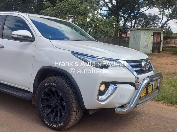 2017 - Toyota  Fortuner