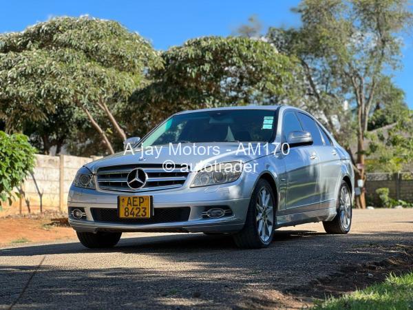 2010 - Mercedes Benz C200 2010 - Mercedes Benz C200