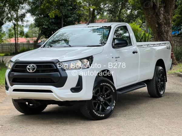 2024 - Toyota HILUX REVO 2024 - Toyota HILUX REVO