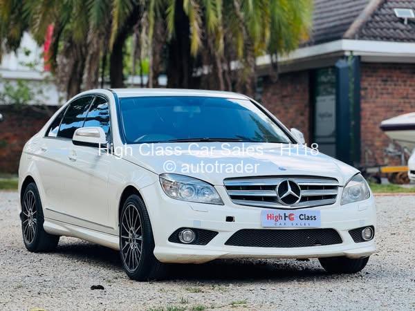 2009 - Mercedes Benz C200