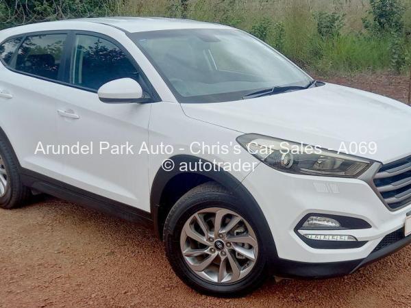 2015 - Hyundai  Tucson