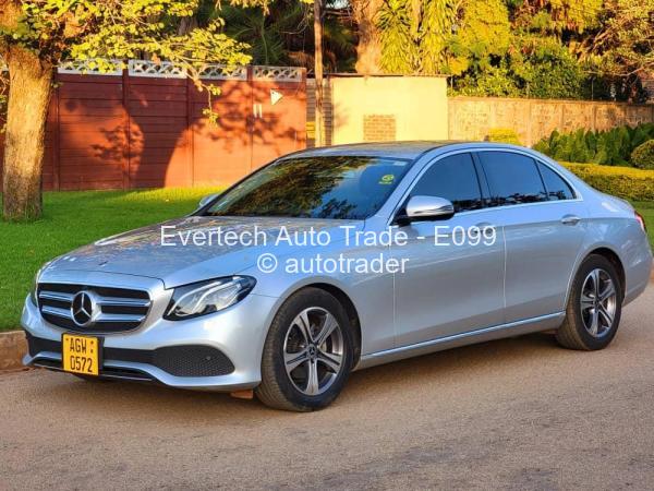 2017 - Mercedes Benz E220