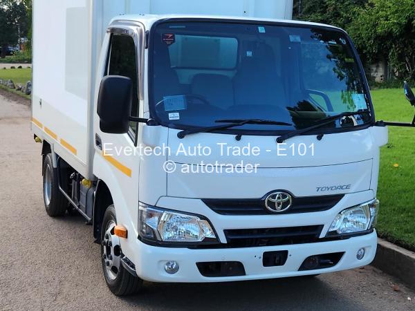 2016 - Toyota ToyoAce 2016 - Toyota ToyoAce