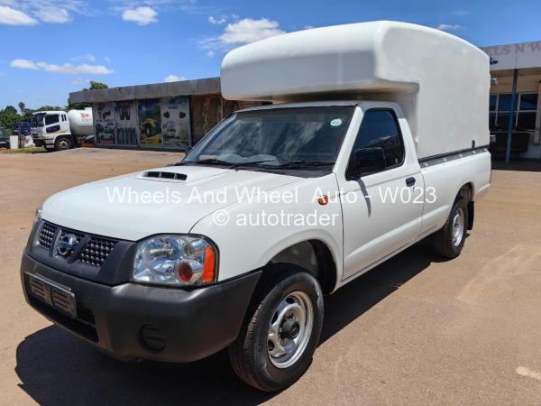 2021 - Nissan  NP300 Hardbody