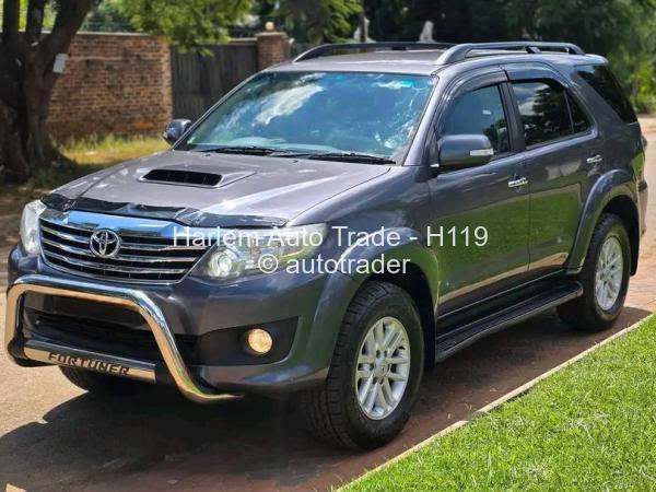 2015 - Toyota  Fortuner