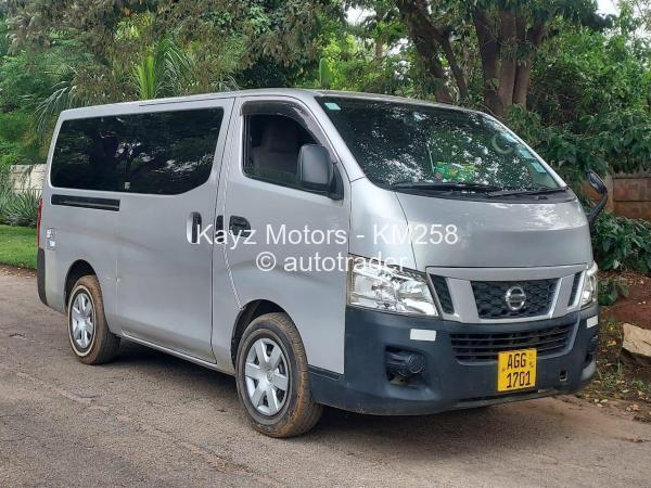 2013 - Nissan  NV350