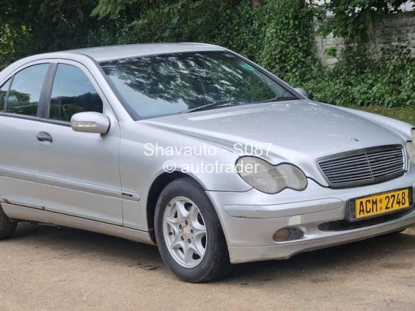 2005 - Mercedes Benz C180