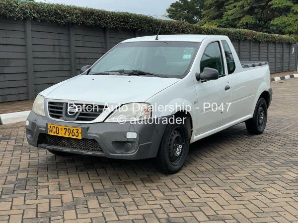 2012 - Nissan  NP200