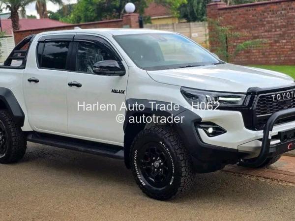 2024 - Toyota HILUX REVO 2024 - Toyota HILUX REVO