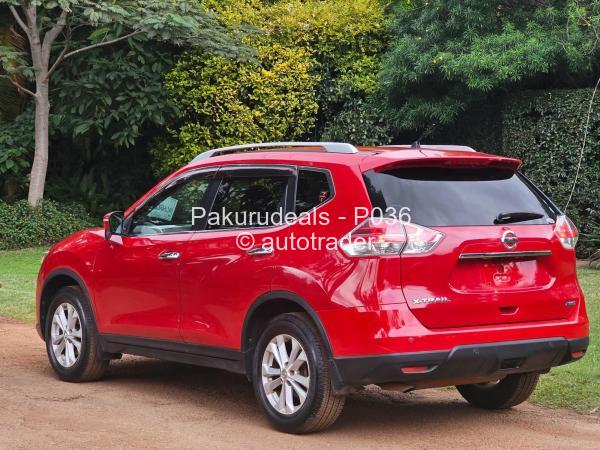 2015 - Nissan  X-Trail
