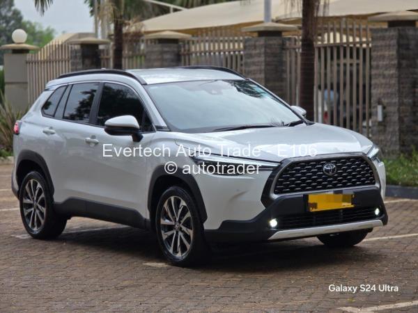 2022 - Toyota  Corolla Cross