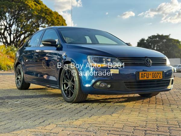 2014 - Volkswagen  Jetta