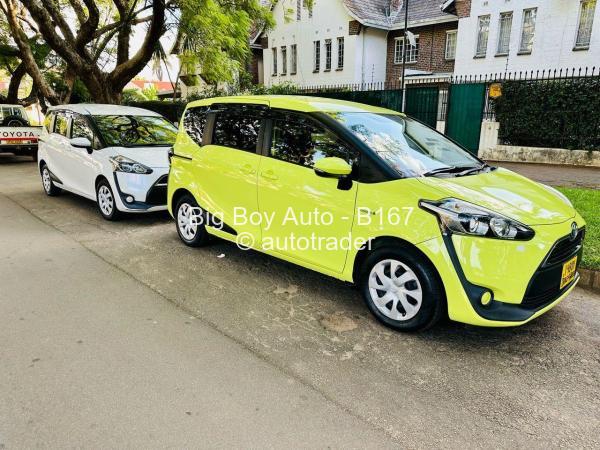 2016 - Toyota Sienta 2016 - Toyota Sienta