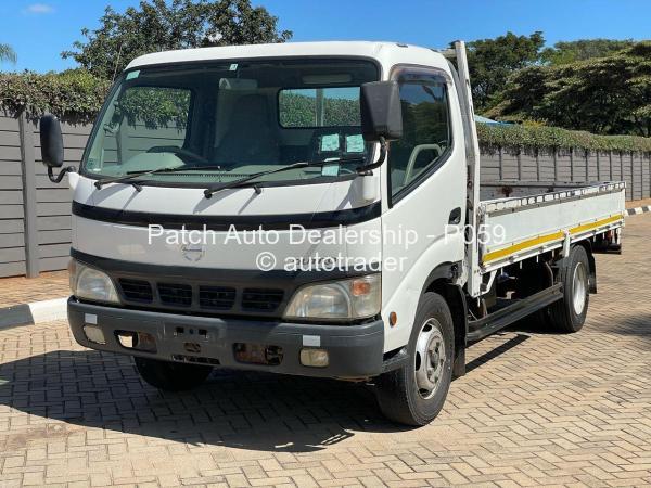 2003 - Hino Dutro 2003 - Hino Dutro