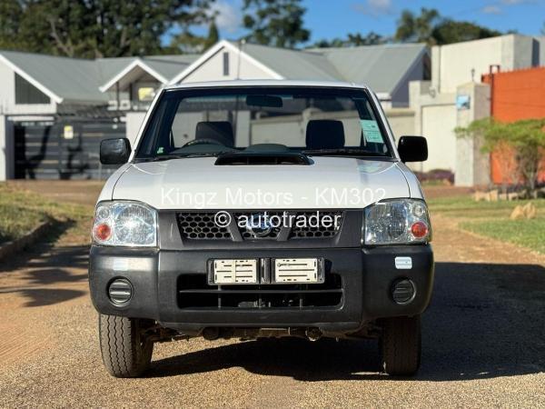 2016 - Nissan  NP300 Hardbody