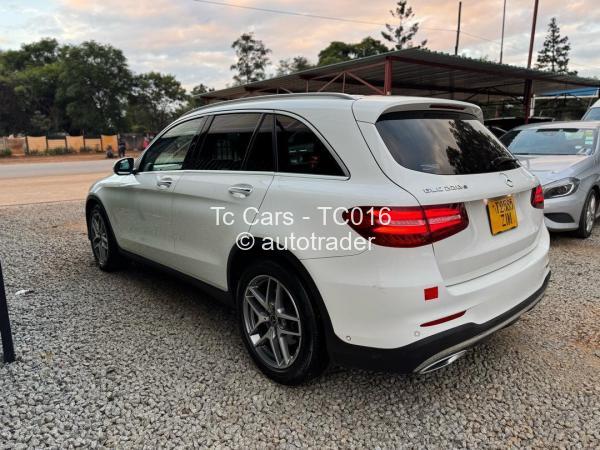 2018 - Mercedes Benz GLC
