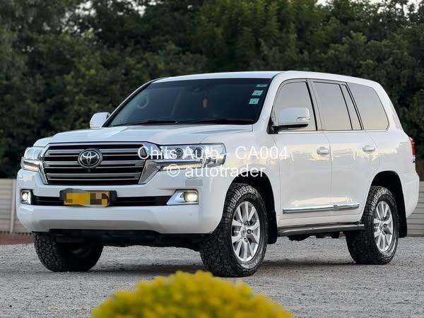2017 - Toyota  Land Cruiser