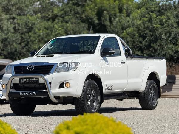 2015 - Toyota  Hilux