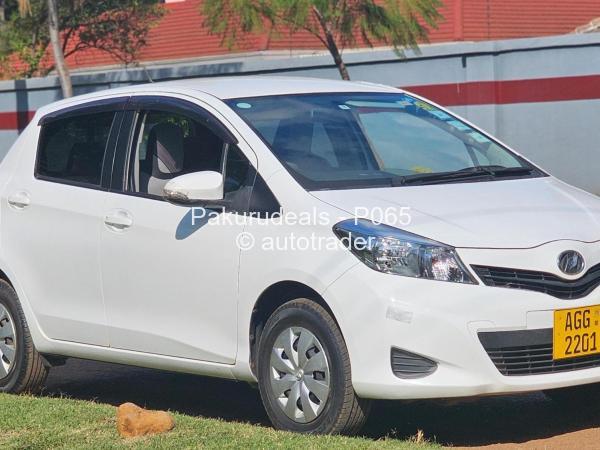 2013 - Toyota  Vitz