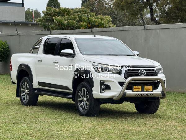 2018 - Toyota  Hilux