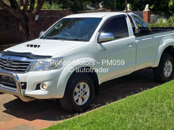 2015 - Toyota Hilux D4D 2015 - Toyota Hilux D4D