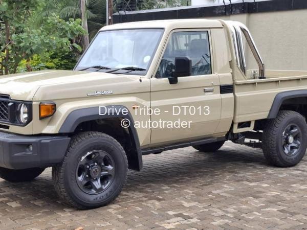 2022 - Toyota  Land Cruiser 79