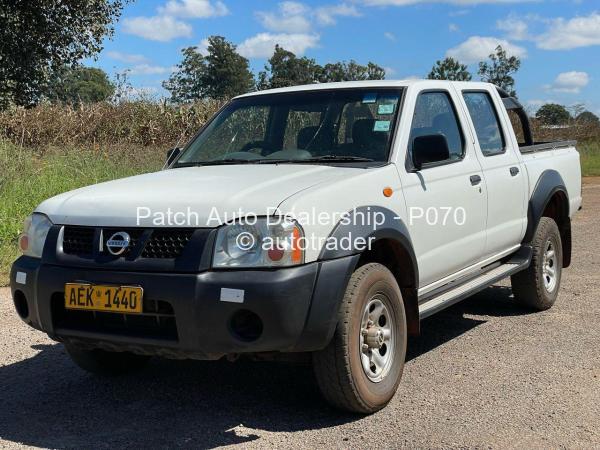 2010 - Nissan Hardbody 2010 - Nissan Hardbody