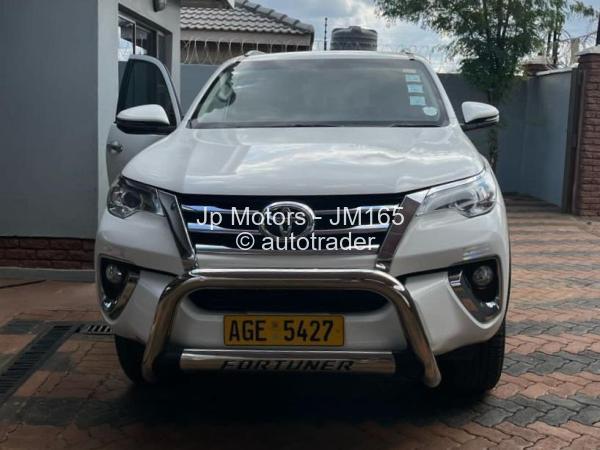 2020 - Toyota  Fortuner