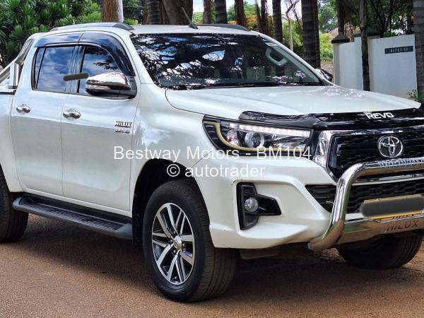 2017 - Toyota  Hilux