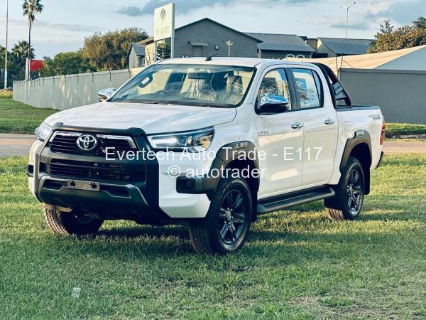2025 - Toyota  HILUX REVO