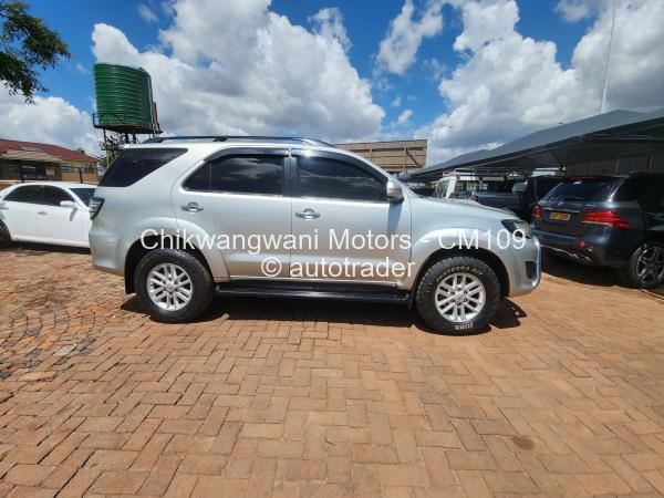 2014 - Toyota  Fortuner