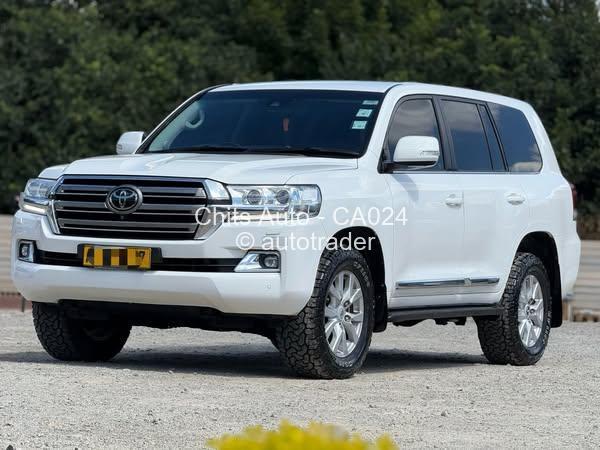 2017 - Toyota  Land Cruiser