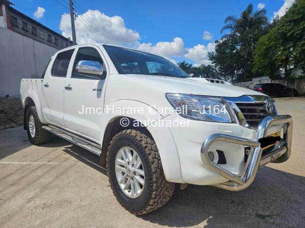 2012 - Toyota  Hilux