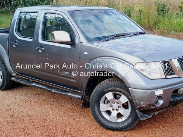 2011 - Nissan  Navara
