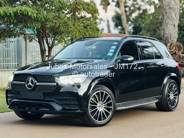 2022 - Mercedes Benz GLE