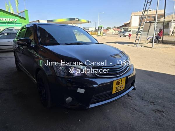 2014 - Toyota  Fielder