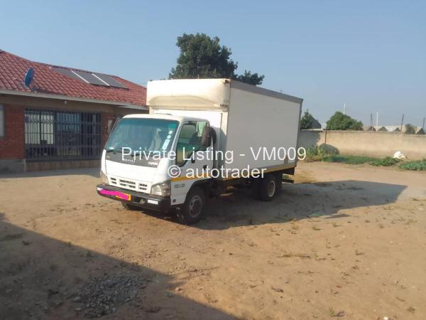 2006 - Isuzu  NPR
