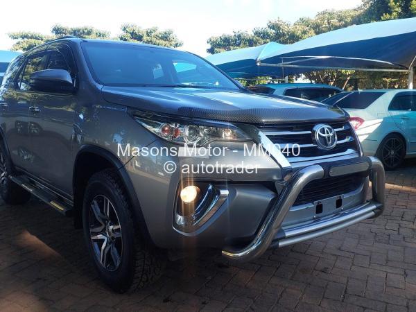 2017 - Toyota  Fortuner