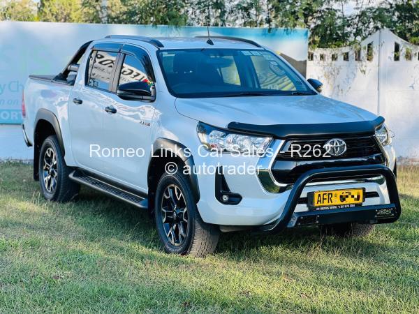 2022 - Toyota  HILUX GD6