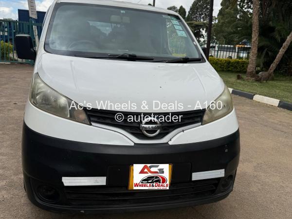 2013 - Nissan  NV200