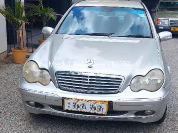 2006 - Mercedes Benz C200