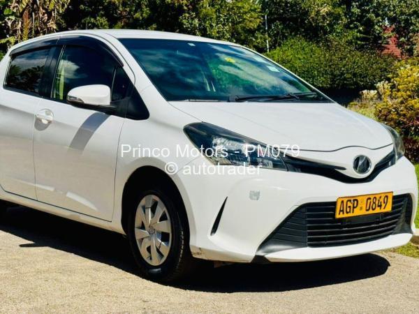 2015 - Toyota  Vitz