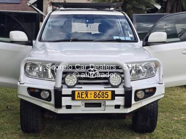 2008 - Toyota  Landcruiser 200 VX