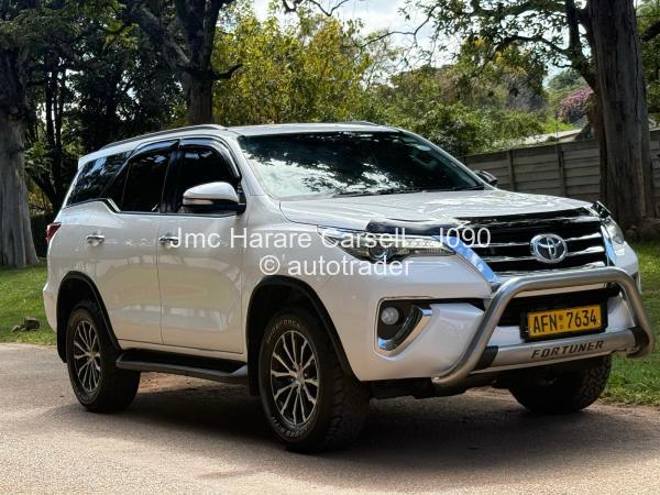 2017 - Toyota Fortuner 2017 - Toyota Fortuner