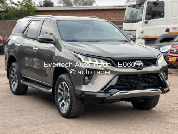 2023 - Toyota  Fortuner