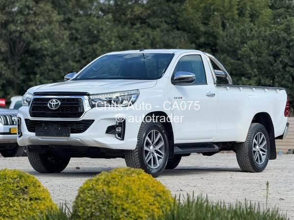 2020 - Toyota  Hilux