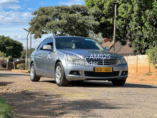 2010 - Mercedes Benz C220 2010 - Mercedes Benz C220