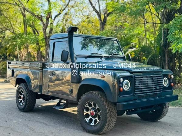 2014 - Land-Rover  Defender